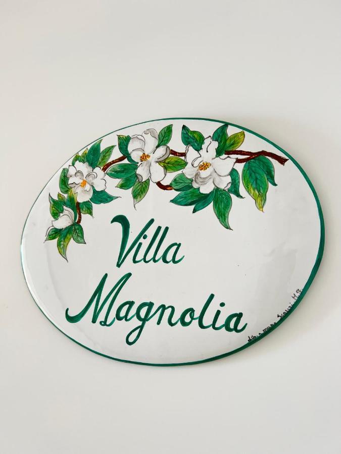 Villa Magnolia Formia Buitenkant foto