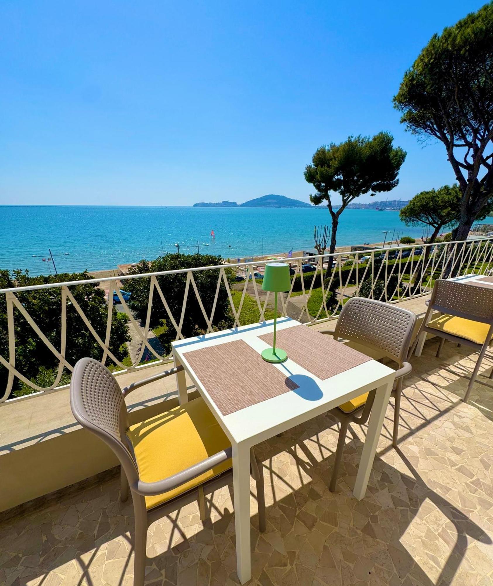 Villa Magnolia Formia Buitenkant foto