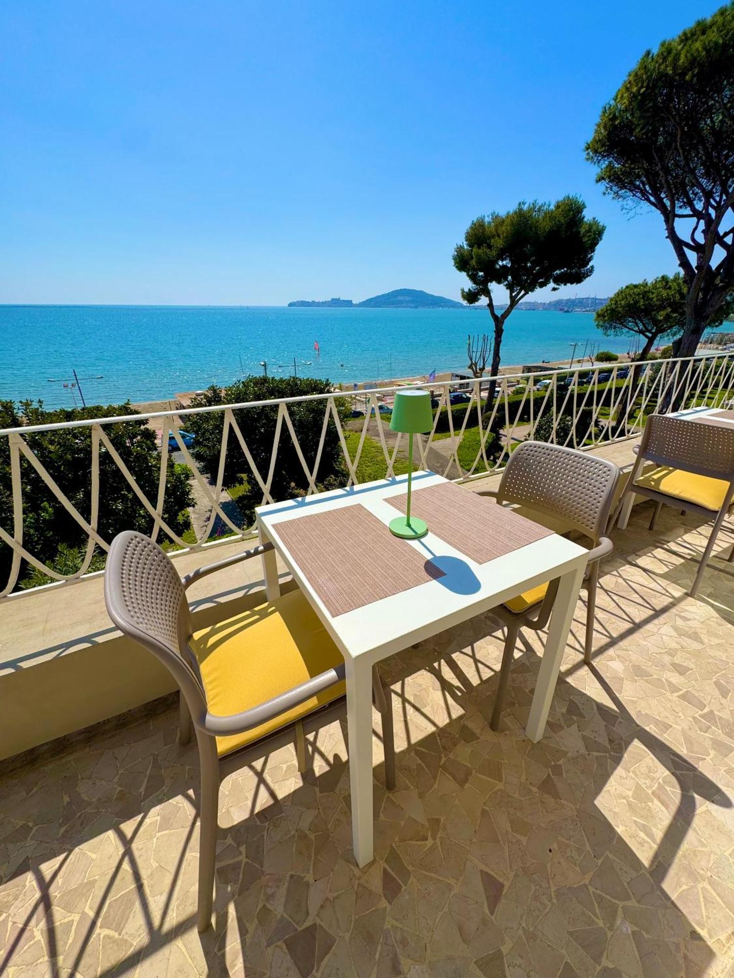 Villa Magnolia Formia Buitenkant foto
